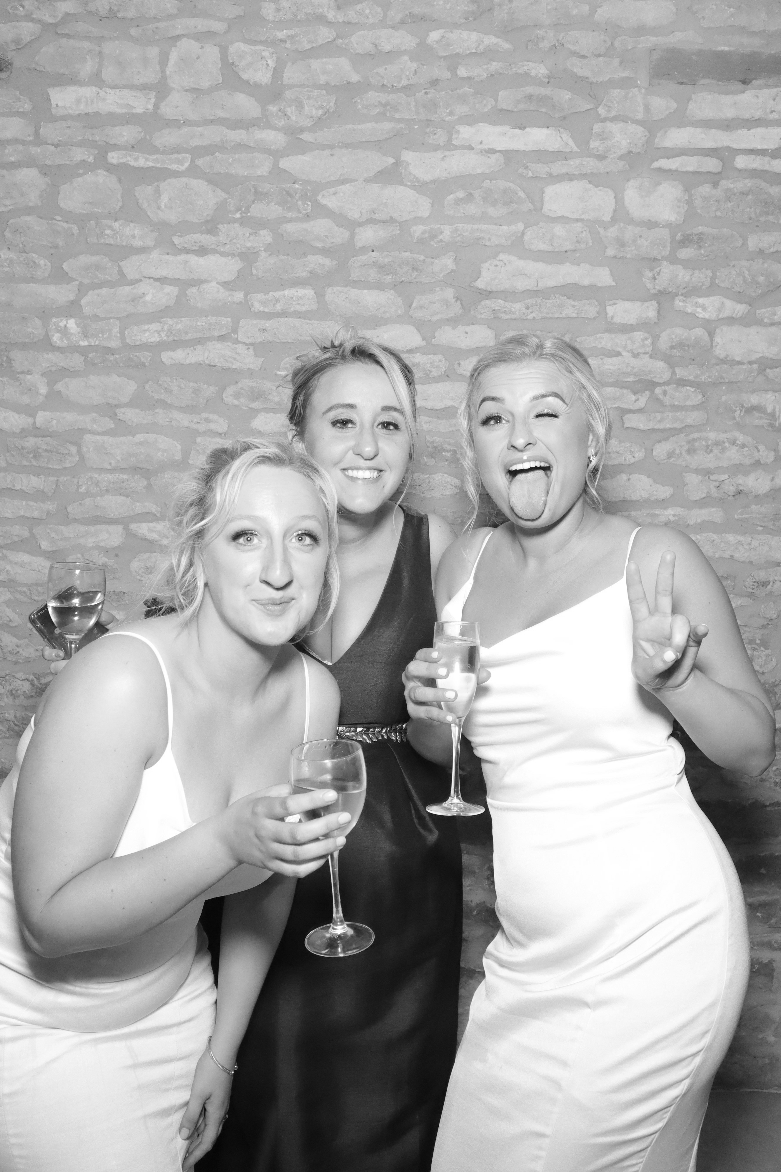 Natalie & Jack’s Wedding | View more photos from the event at gallery.myphotoboothexperience.co.uk/u/MyPhotoBoothExperienceLtd/Natalie-Jack’s-Wedding